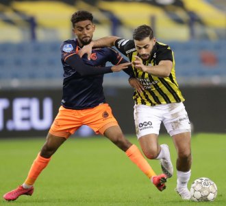 طنان صنع فوز فيتيس ويهدد أجاكس في الصدارة