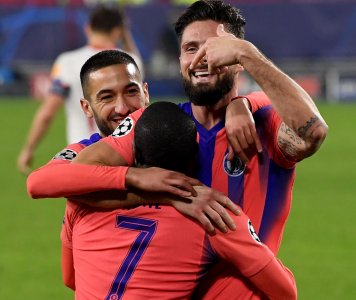 جيرو أذل إشبيلية بسوبر هاتريك