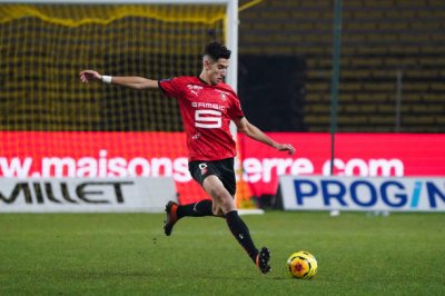 اكرد صاقر عملاق ليون .. لكن