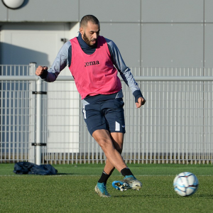 بوطيب يستعد لأول ظهور أمام أميان