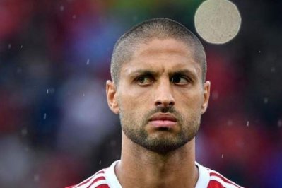 مروان داكوسطا وقع لناد تركي جديد