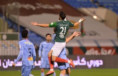 وليد أزارو سجل هدفه الثاني أخيرا