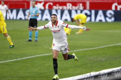 الصحافة الهولندية: لا حرج على دي يونغ.. فالنصيري أزاح ميسي وسواريز!