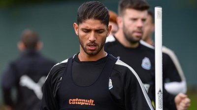 الميلان قد يكون لأشرف الحل الأخير!