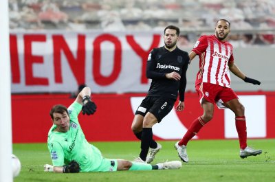 يوسف العرابي يغرد بالنجمة 15