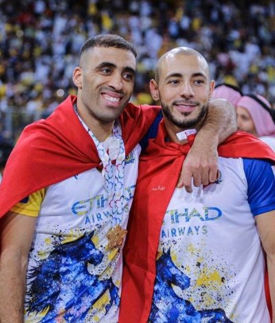 حمد الله وأمرابط يتوجان بكأس السوبر