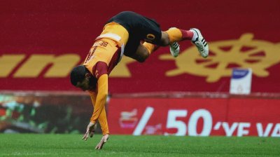 مرشحان لخلافة دور بلهندة