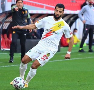 قونيا قلب الطاولة على شباك وملطية