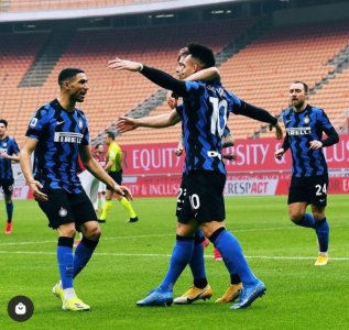 حكيمي تحكم في القمة والصدارة