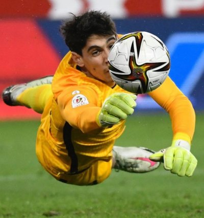 رقم جديد لياسين بونو