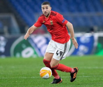 مدرب الارسنال يغازل تاعرابت