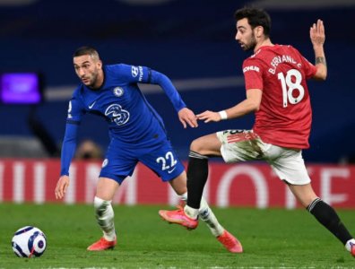 كيف استهل زياش معركة المان يونايتد؟