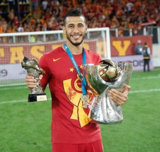 بلهندة ينتقد النادي ويطالب ب 2 مليون اورو