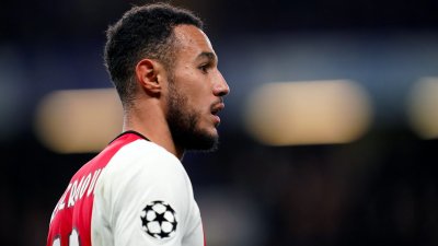 مدرب مزراوي السابق: على أجاكس أن يحتفظ به مهما حدث