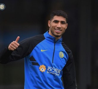 دورتموند ينافس تشيلسي وأرسنال على حكيمي!