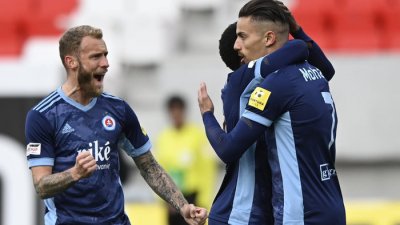 غرسالة يوقع اول ثنائية في الموسم