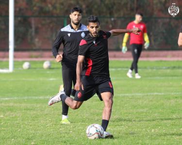 مهاجم الوداد قد يغيب لشهر بسبب الإصابة