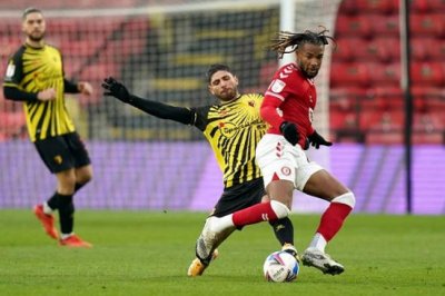 لزعر لم يحصل على ترخيص السفر للمغرب