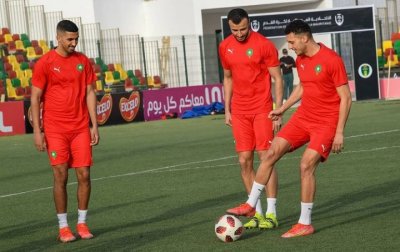 من يلعب إلى جانب سايس أمام موريتانيا؟