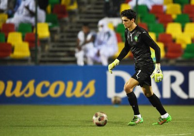 عشب ملعب شيخا ولد بيديا أقلق لاعبي المنتخب المغربي