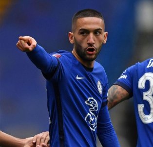 مواجهة مثيرة تنتظر زياش وتشيلسي امام السيتي في كأس انجلترا