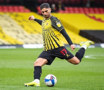 لزعر يضع نفسه في موقف حرج أمام واتفورد!