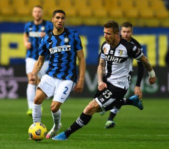 أرسنال يضحي بـ5 لاعبين من أجل حكيمي