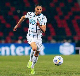 حكيمي: لا تهمنا نتائج الآخرين