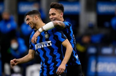 حكيمي يهرب بصدارة الكالتشيو