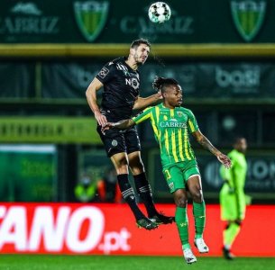 فضال.. المدافع الذي يخشاه بيطو مهاجم بورتمونينسي