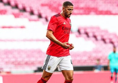 تاعرابت يقود بنفيكا للفوز ب أسيست 