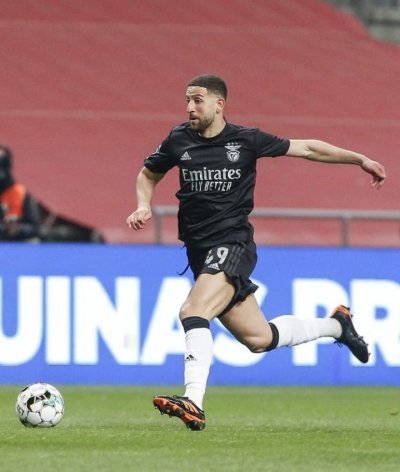 خيبة أمل لتاعرابت وخسارة تحرج بنفيكا