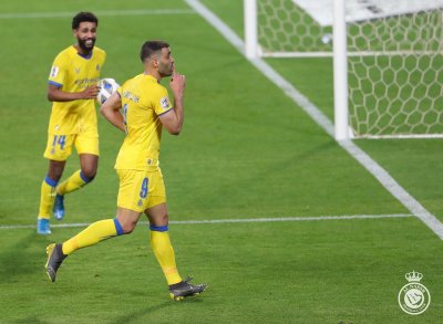 حمد الله يعرض نفسه لهجوم ساخر!