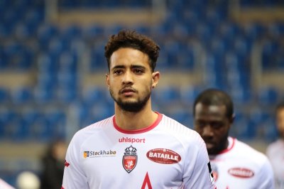 أكوزول انهى الاعارة .. إلا أذا ..