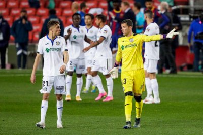 سفيان شاكلا في محنة