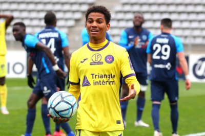 عدلي يلاعب الارقام