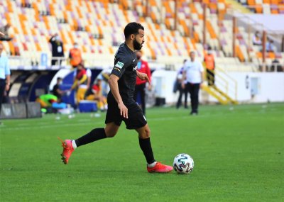 عصام شباك تعادل مع المحمدي وريان