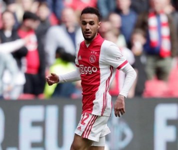 أجاكس أوقف مزرواي لتعاطفه مع الفلسطينيين!