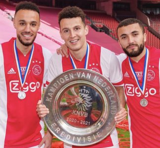 تقرير المنتخب.. أين حرية التعبير يا جماهير أجاكس؟!