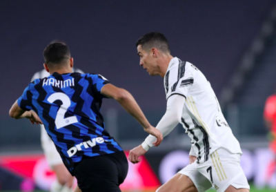 حكيمي ورونالدو بتاريخ مختلف