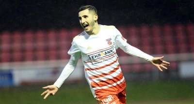 زكرياء حجي ل  المنتخب: فخور بتجربتي بأوروبا ولا أعارض فكرة اللعب ببلدي