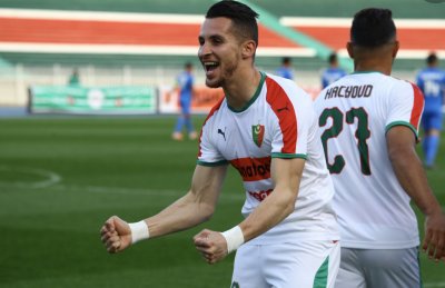 مولودية الجزائر تستعيد هدافها