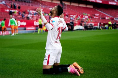 موسم الأسود: يوسف النصيري.. قناص في المزاد العالمي