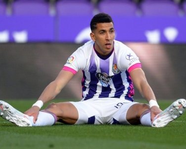 يميق.. إما أن يخفض راتبه أو يبحث عن فريق آخر!