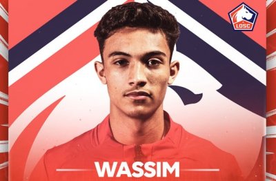 موهبة اشبال الاطلس يوقع عقدا احترافيا مع ليل الفرنسي