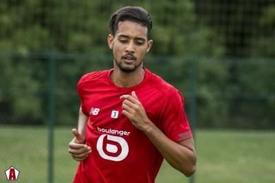 سعد اكوزول محتفظ به مع ليل البطل