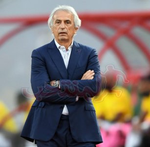 وحيد يتابع أول منافسين في تصفيات مونديال قطر