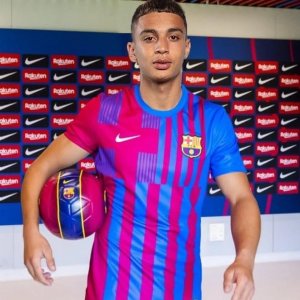 الجوهرة المغربية قيس رويز يتعاقد مع البارصا