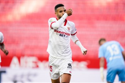 يوسف النصيري يعبر عن رغبته في البقاء بإشبيلية