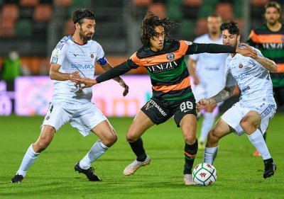 مالح سعيد بانضمامه لتدريبات فيرونتينا